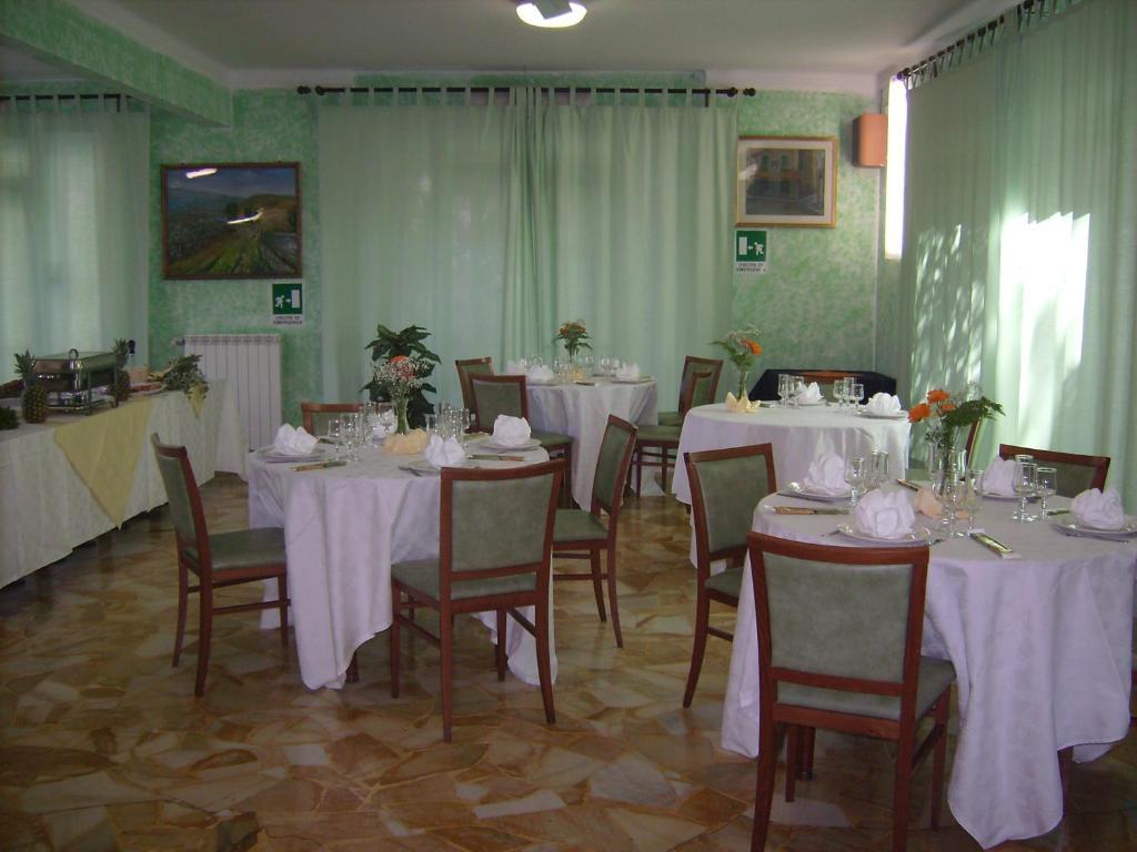 Hotel Arco Del Sole Лаваня Екстериор снимка